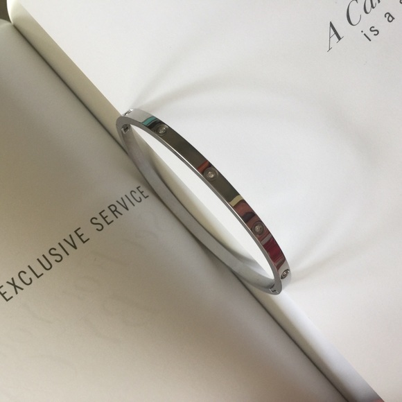 SOLD Silver love style bracelet Crystal stones - Picture 2 of 7